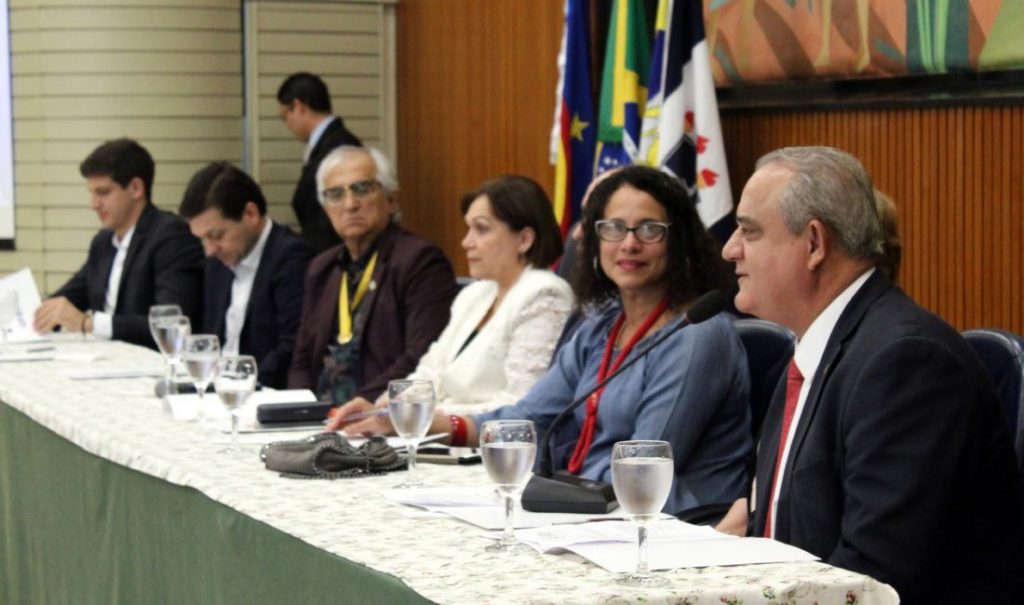 “Miguel Arraes O Herói da pátria. Patrocinador de Ciência e Tecnologia em Pernambuco”