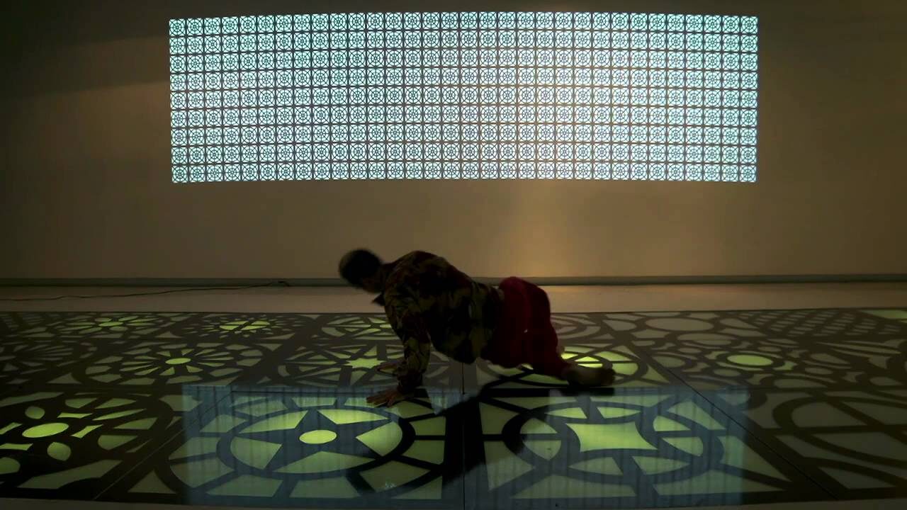 Piso interativo na mostra do MusTIC durante o Porto Musical, no Portomídia (2015)